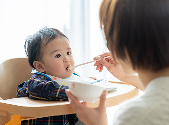 0歳の離乳食から食育ははじまります